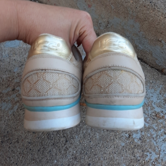 🌟 UGG Treadlite Annetta Gold Slip-On Sneakers size 10 - Picture 4 of 7